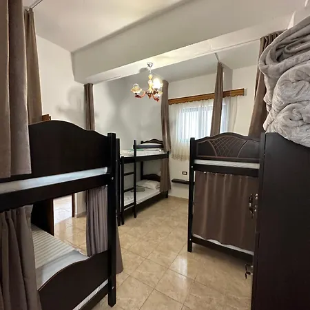 Hanna's * بيرات