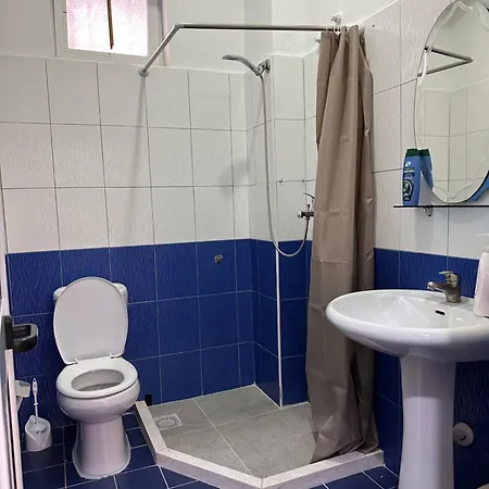 بيت شباب Hanna's *