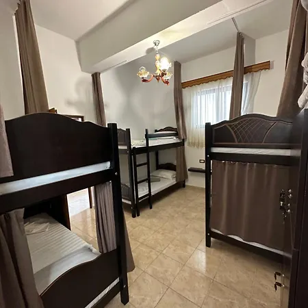Hanna's Hostel *